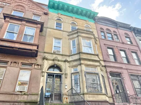 364 Macon St, Brooklyn, NY 11233
