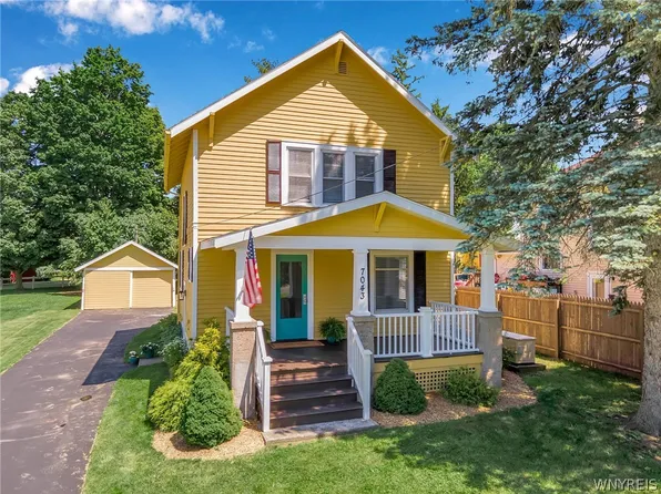 7043 Maple Rd, Basom, NY 14013