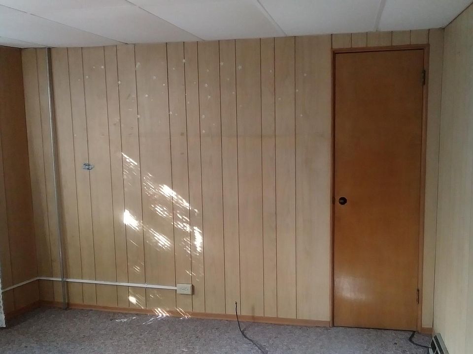 1st image of 180 Easton Ave
