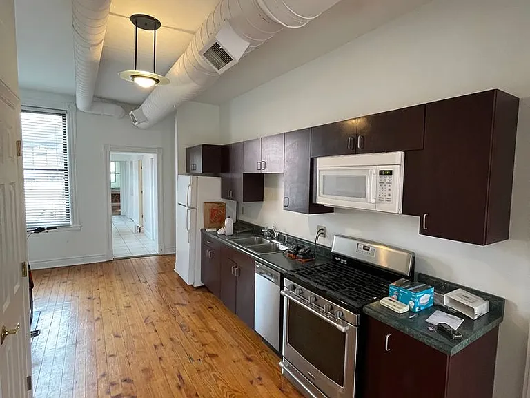 5210 Butler St — Photo 4