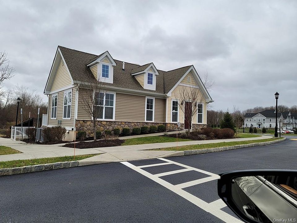 1st image of 147 Meadow View Dr