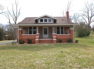 223 Lonas Dr, Maryville, TN 37803