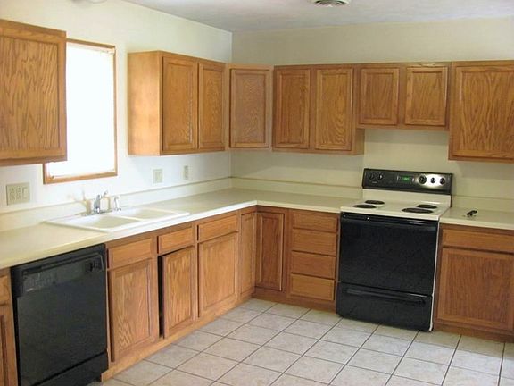 4th image of 717 Laura Ln