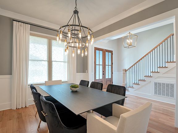 4th image of 2501 Pullman Ct