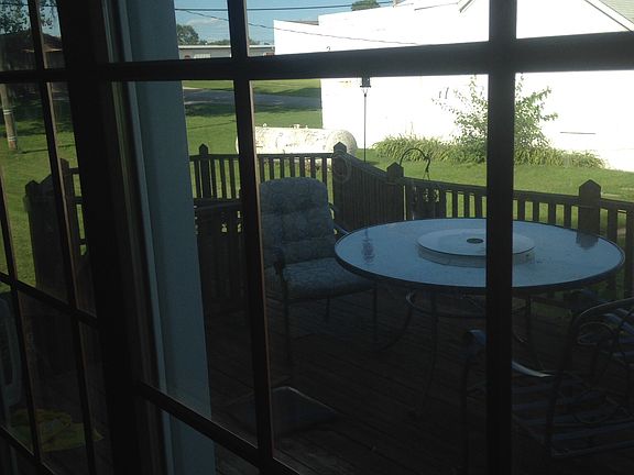 Deck off dining room