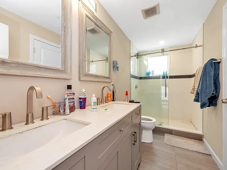 228 Calumet St #2 — Photo 10