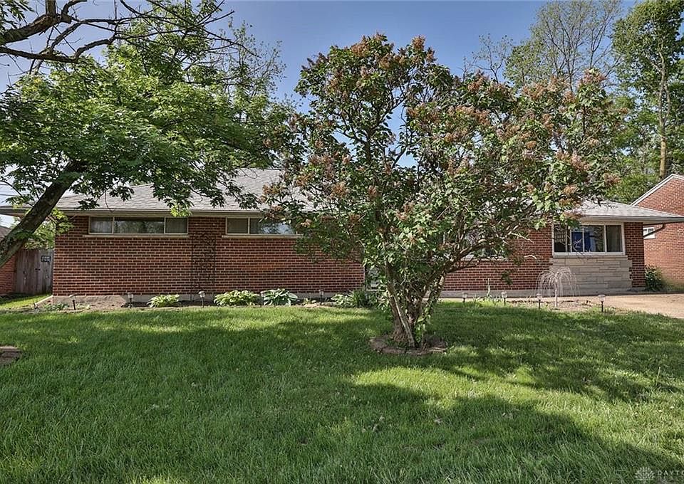 1st image of 214 Ironwood Dr