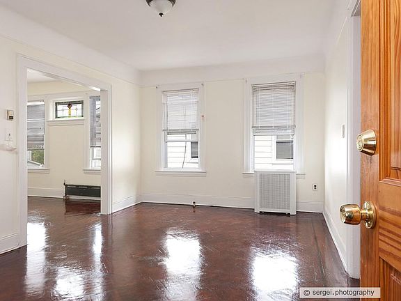 5th image of 8525 164th St