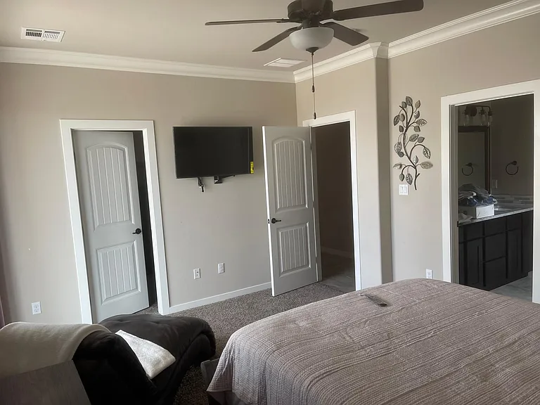 2543 Petaluma Ave — Photo 13