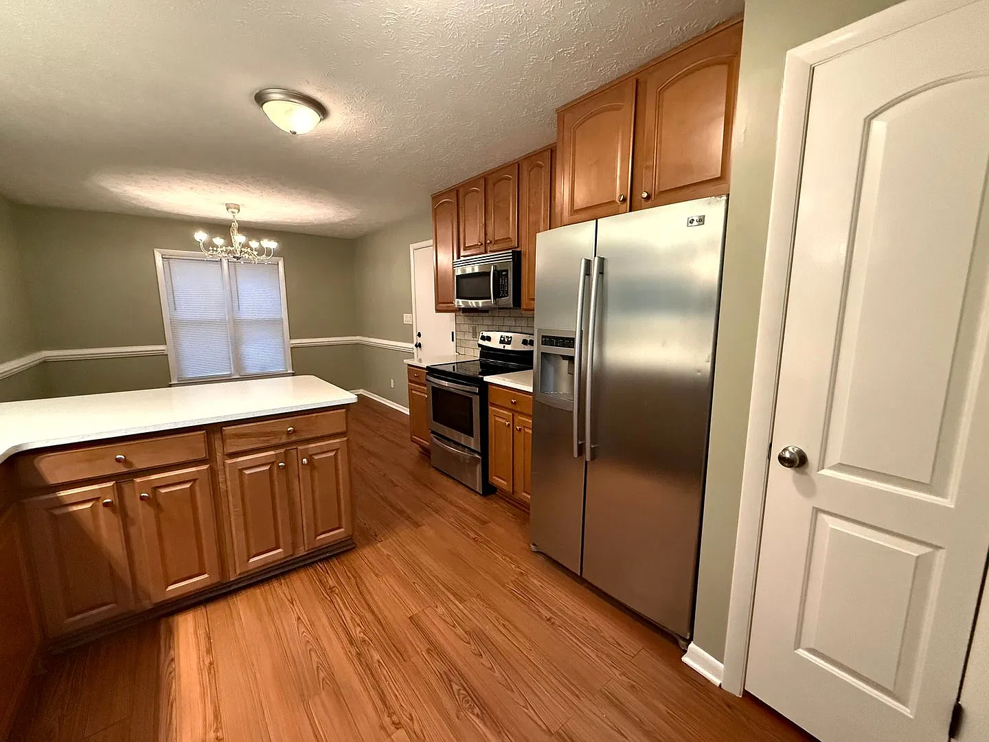 7189 Evanston Street ~ Devonwood North ~ Two Weeks Free! — Photo 2