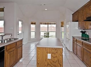 5928 Saddleridge Ct, Grand Prairie, TX 75052