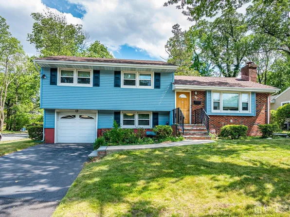 77 Woodside Ave, Metuchen, NJ 08840