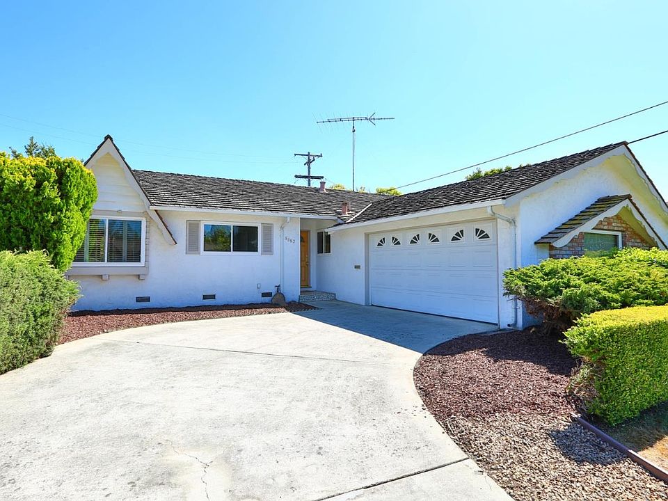 1st image of 6862 Westmoor Way