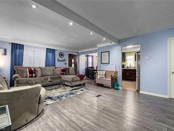 4th image of 5914 Orchard Ave