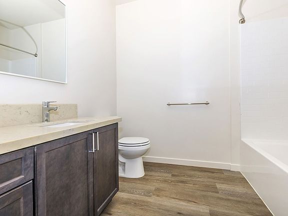 3rd image of 925 W Lathrop Rd #367