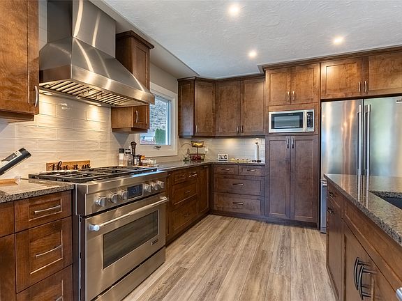 5th image of 725 Yates Rd