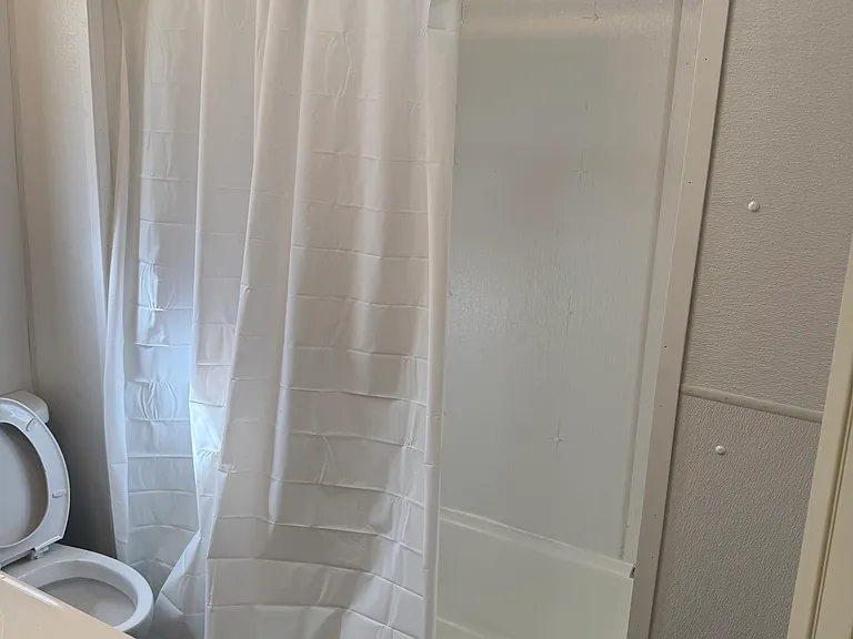 1740 W 87th St #1 — Photo 8