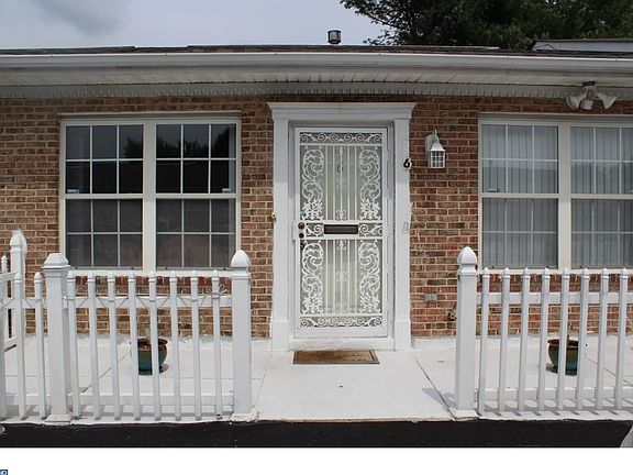 2nd image of 6 Pepperwood Ln