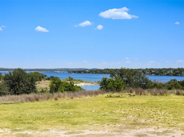 239 Venture Blvd S, Point Venture, TX 78645