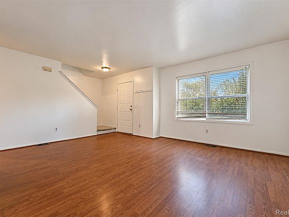4th image of 24244 Bashian Dr