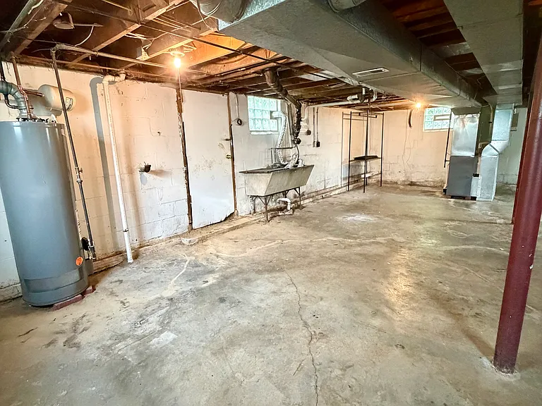 216 Main St — Photo 19