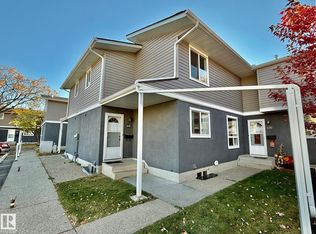 668 Lakewood Rd N, Edmonton, AB
