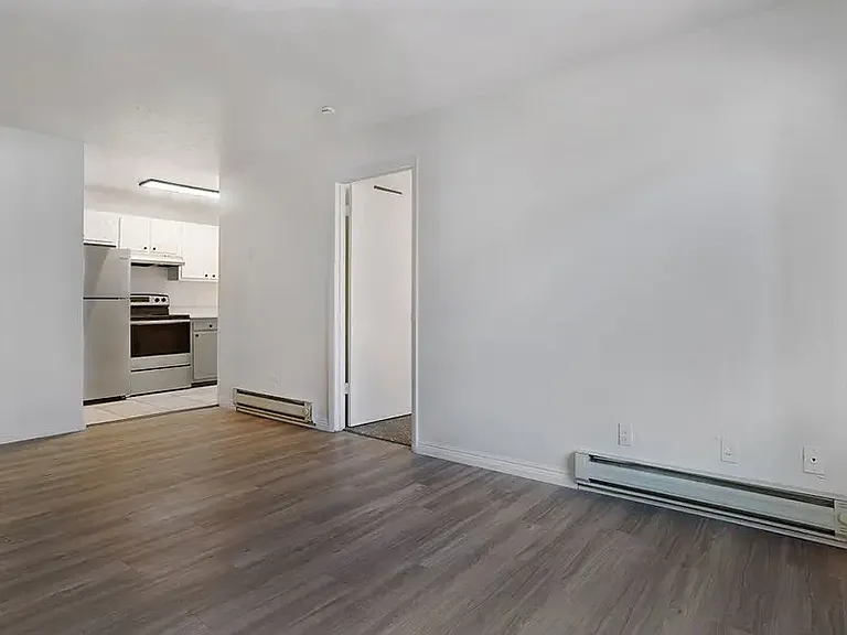 Rockway Commons — Photo 11