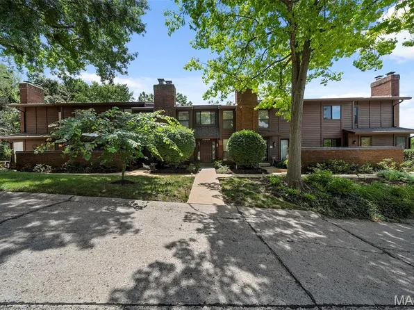 1940 Meadowtree Ln APT 5, Saint Louis, MO 63122
