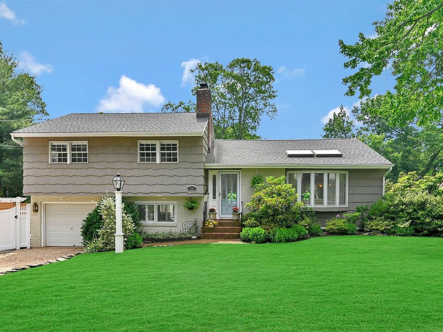 16 Eagle Hill Court, Halesite, NY 11743 Zillow