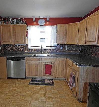 2nd image of 678 Tremont Ct