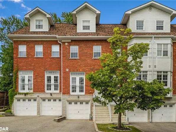 10 Loring Doolittle Ct #10, Aurora, ON L4G 7Y8