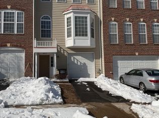 8475 Silverdale Rd, Lorton, VA 22079