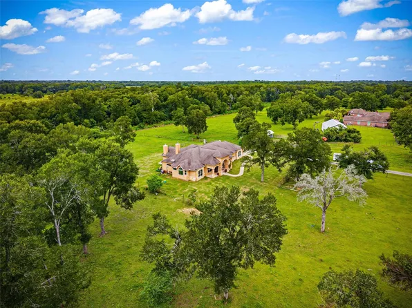 3667 Clemons Switch Rd, Brookshire, TX 77423