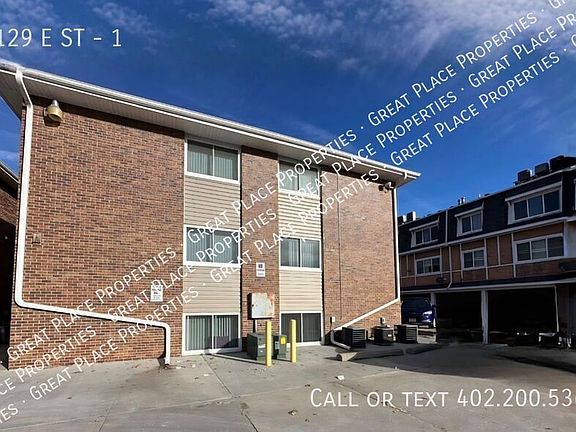 2nd image of 1129 E St APT 1