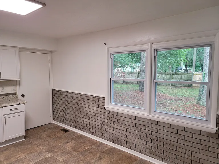 1207 Lakeview Dr — Photo 34