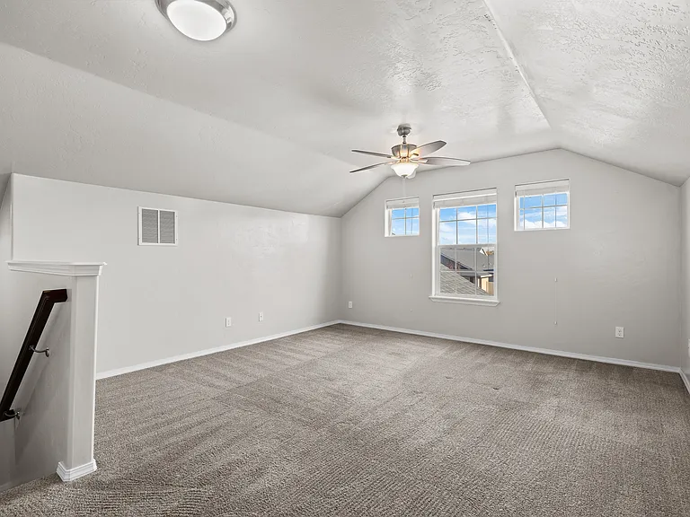 3145 S Mystic Seaport Ave — Photo 36