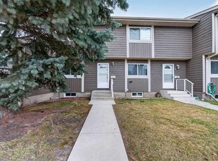 14736 Deerfield Dr E #7, Calgary, AB T2J 5Y1