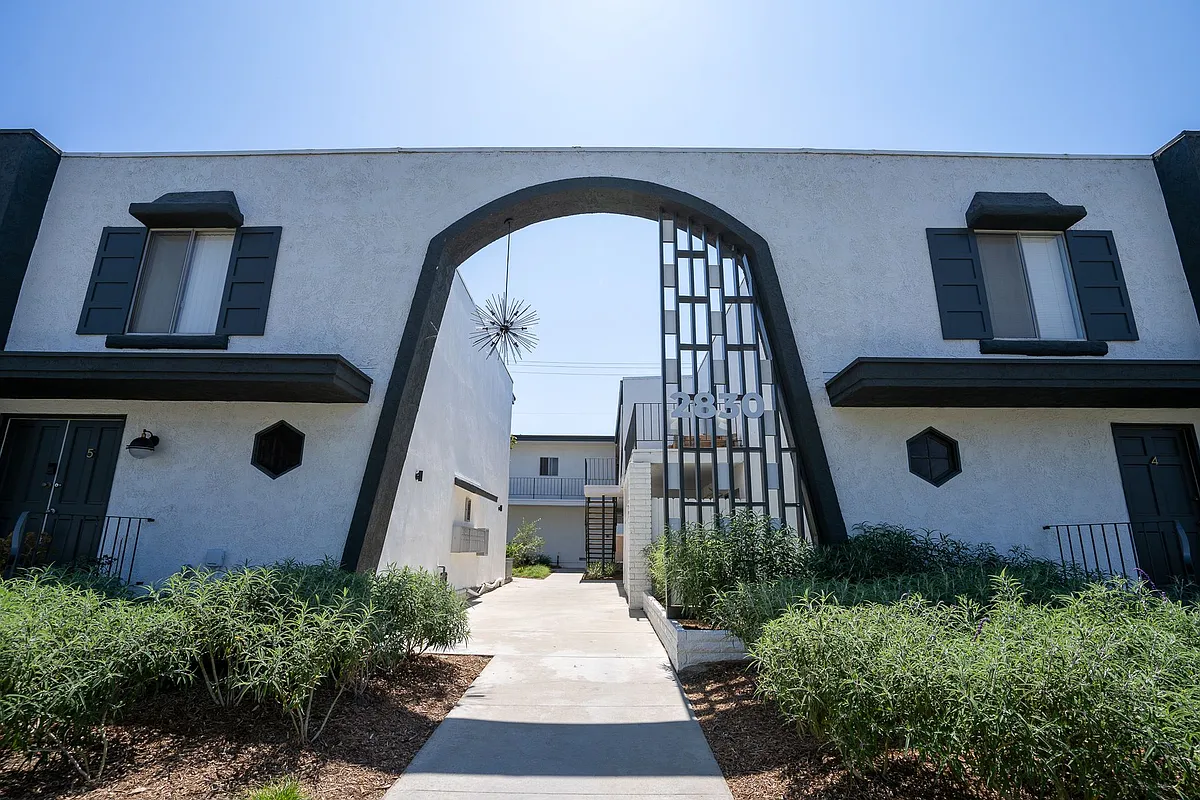 Building Photo - 2830 W 235th St