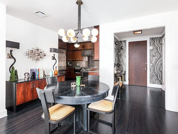 3rd image of 155 W 11th St #5B