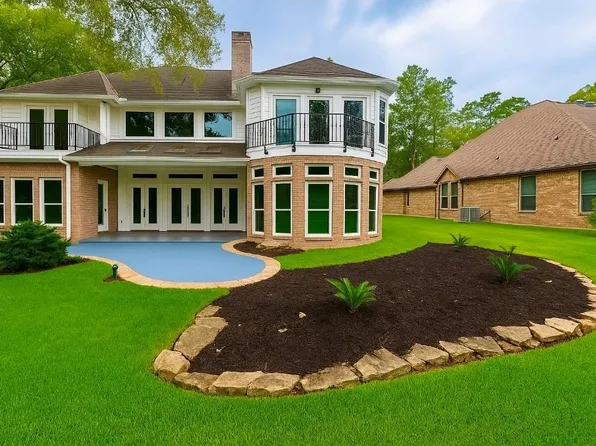 3230 Lake Island Dr, Montgomery, TX 77356