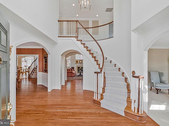 4th image of 5802 Ridings Manor Pl