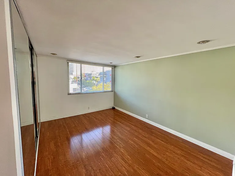 1907 Robinson Ave #3001 — Photo 7