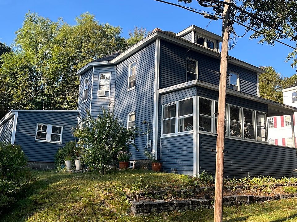 2nd image of 31-33 Cascade St