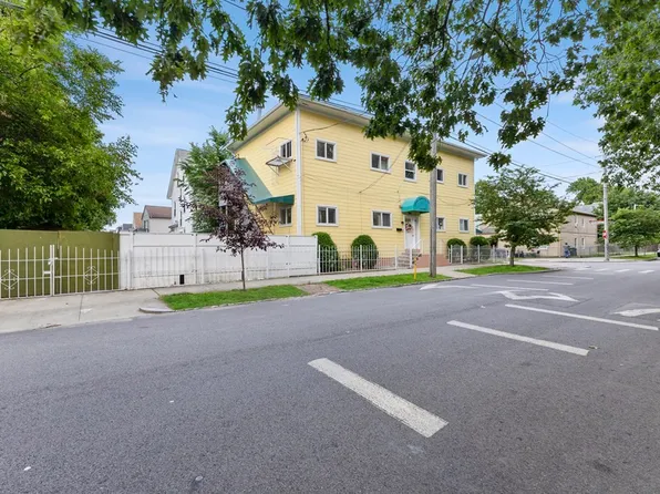 40 Melrose St, Providence, RI 02907