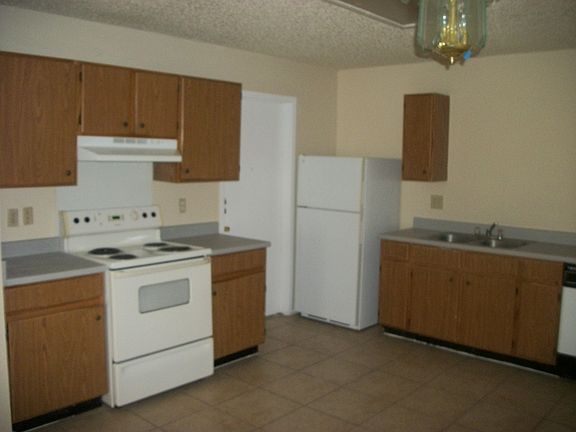 5th image of 4238 Sunrise Cove Dr