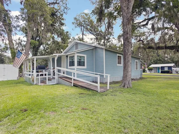 729 NW 3rd Ave, Trenton, FL 32693