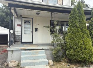 3208 Lockport Rd, Niagara Falls, NY 14305