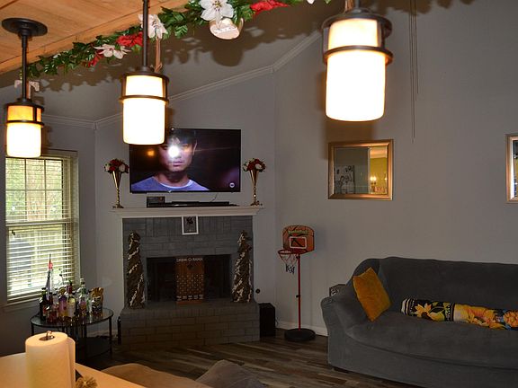 4th image of 8155 Timber Knoll Ln