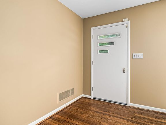 4th image of 1018 Wildwood Dr