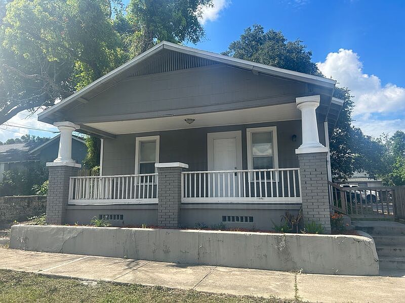 1st image of 1411 E 22nd Ave